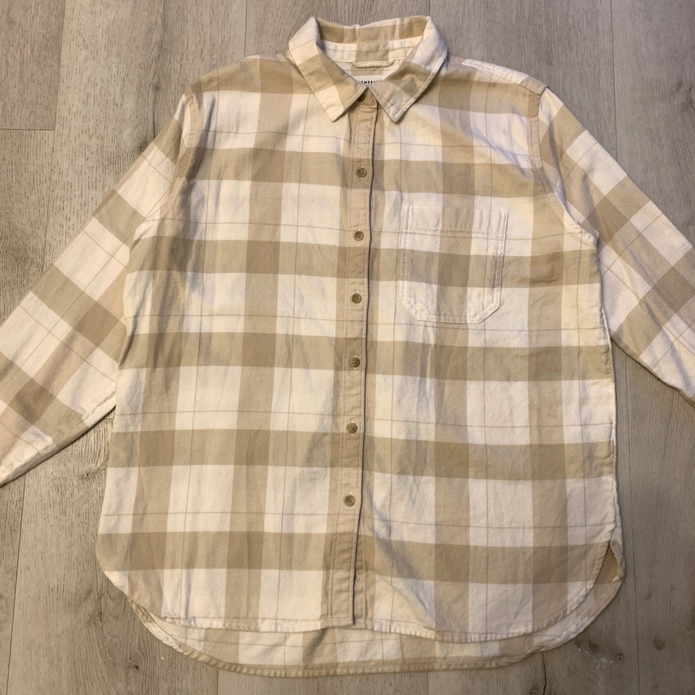 AMERICAN EAGLE Small Wmns Oversized Plaid Flannel Shirt Tan Beige‎ White